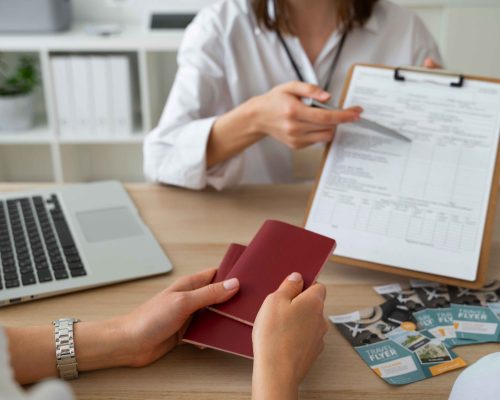 Syarat Mengurus Izin Tinggal Orang Asing di Indonesia