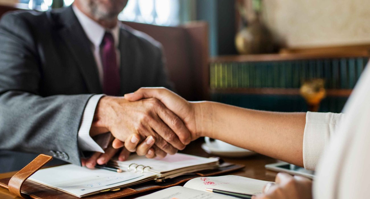 Perbedaan Jasa Pendirian PT dan Notaris, Mana yang Lebih Efisien?